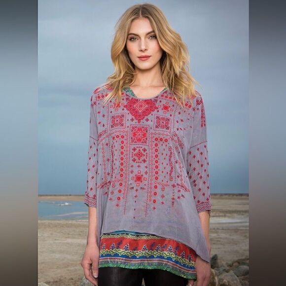 Johnny Was Light Gray/Lilac Embroidered in Red Tunic Top. Size XS. EUC! - Picture 1 of 6